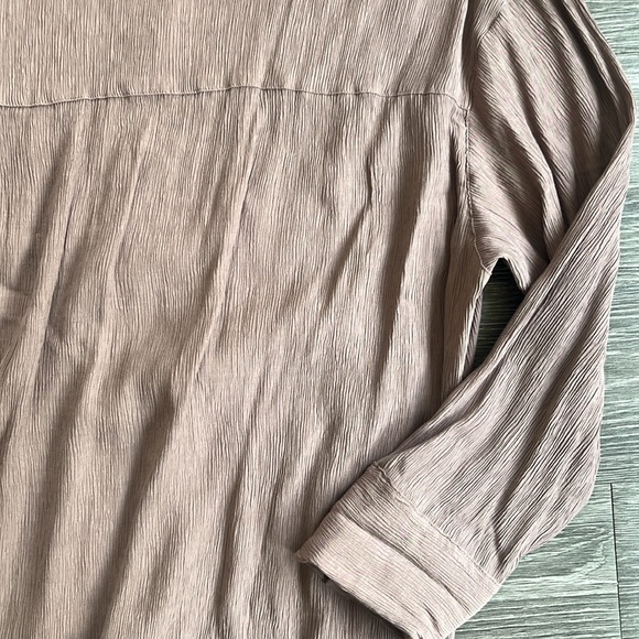 Abercrombie & Fitch Button Down Shirt - Picture 8 of 8